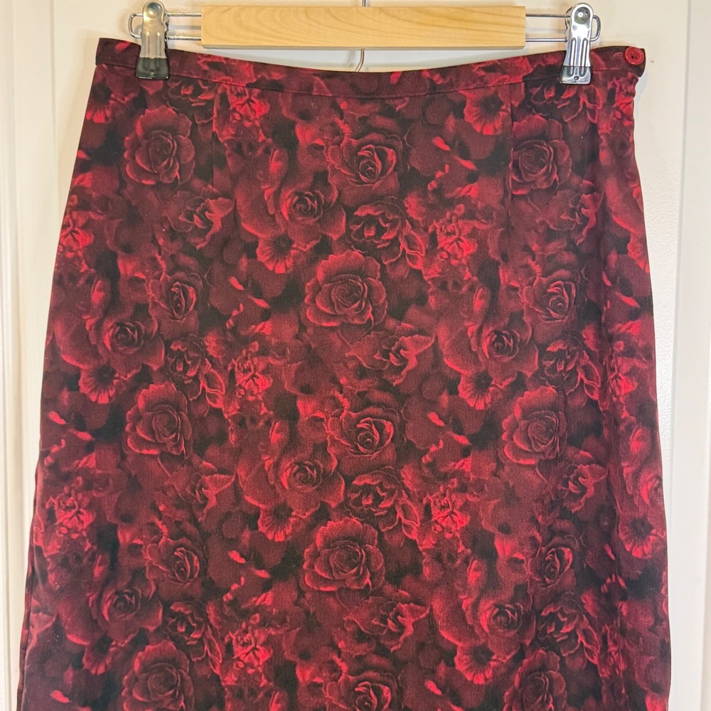 Vintage 90s Romantic Whimsigoth Red Black Rose Floral Velvet Midi Skirt 10P - Picture 2 of 5